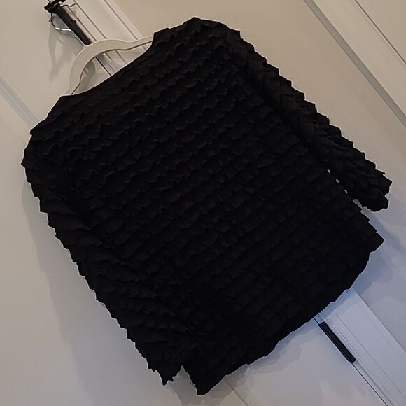 Draper's & Damon's petite  sz PM ruffled black blouse - Picture 3 of 7